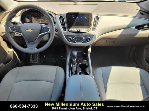 Used 2023 Chevrolet Malibu LT image 12