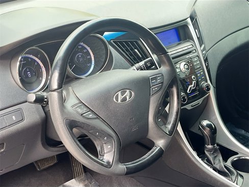 Used 2011 Hyundai Sonata Limited image 9