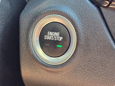 Used 2019 Buick Envision Essence image 30