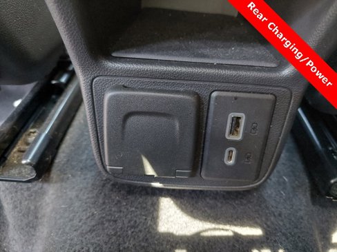Used 2021 Buick Encore GX Essence w/ Experience Buick Package image 22