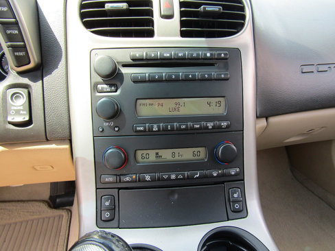Used 2005 Chevrolet Corvette Coupe w/ Preferred Equipment Group image 16