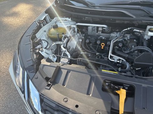 Certified 2021 Nissan Rogue SV w/ Premium Package image 18
