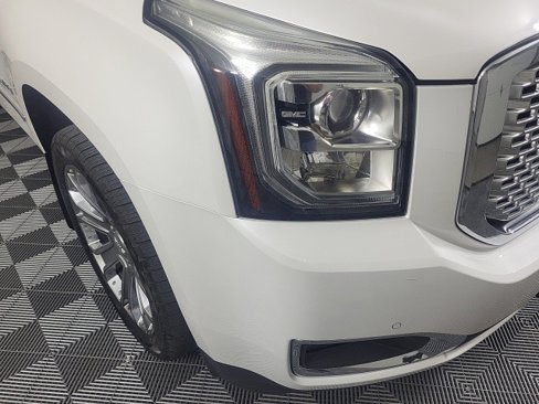 Used 2016 GMC Yukon Denali w/ Open Road Package image 3