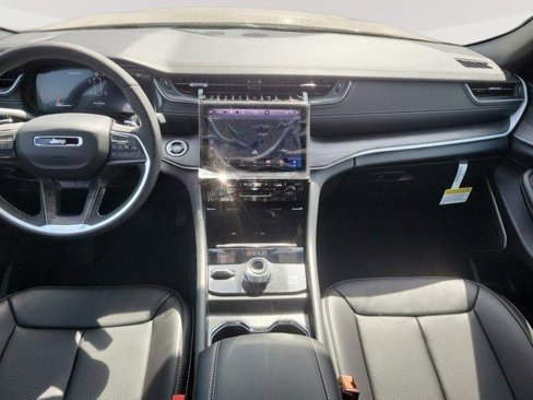 New 2025 Jeep Grand Cherokee L Limited w/ Luxury Tech Group II image 11