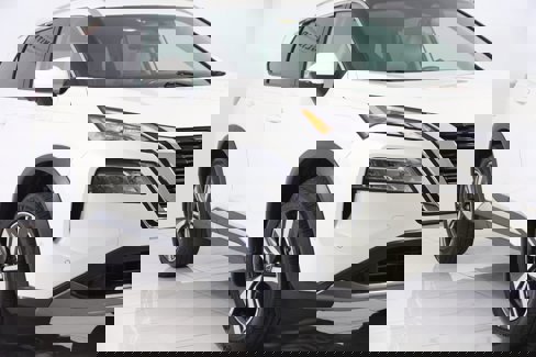 Used 2023 Nissan Rogue SL w/ SL Premium Package image 37