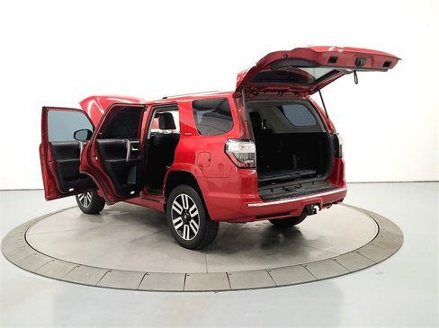 Used 2016 Toyota 4Runner Limited image 13