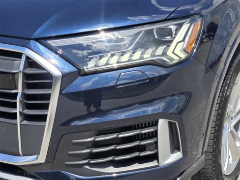 Used 2024 Audi Q7 3.0T Premium Plus image 11