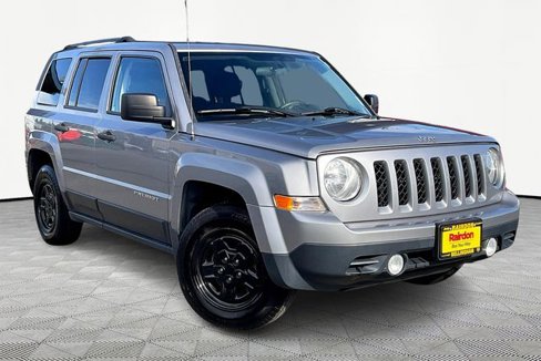 Used 2015 Jeep Patriot Sport image 1