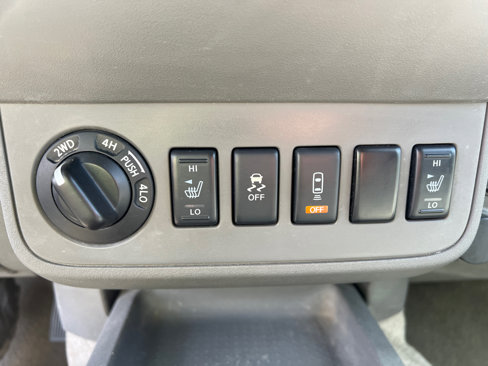 Used 2014 Nissan Frontier SV w/ SV Value Truck Package image 27