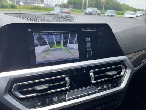 Used 2020 BMW 330i xDrive Sedan w/ Convenience Package image 11
