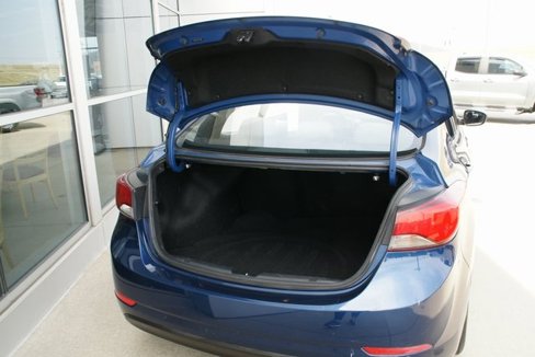 Used 2016 Hyundai Elantra SE image 26