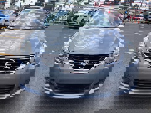 Used 2010 Nissan Altima 2.5 S image 2