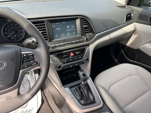 Used 2018 Hyundai Elantra SEL image 29