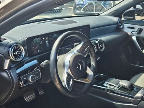 Used 2019 Mercedes-Benz A 220 image 10