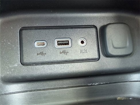 Used 2023 Chevrolet Equinox LT image 20