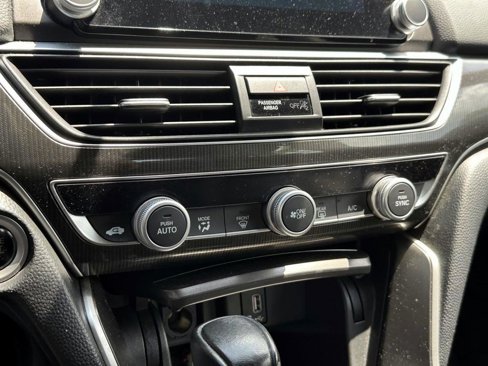 Used 2019 Honda Accord Sport image 27