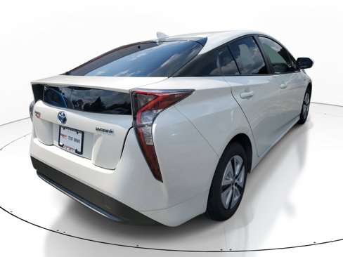 Used 2016 Toyota Prius Four image 6