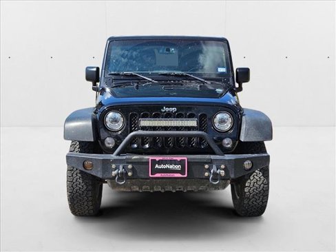 Used 2017 Jeep Wrangler Rubicon w/ Power Convenience Group image 2