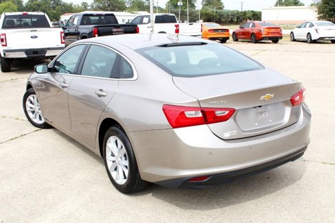 Used 2024 Chevrolet Malibu LT image 4