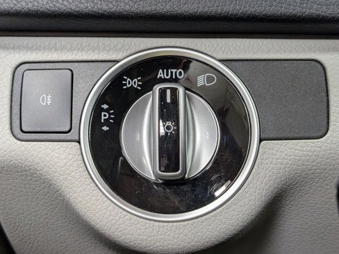 Used 2012 Mercedes-Benz C 250 Luxury image 29