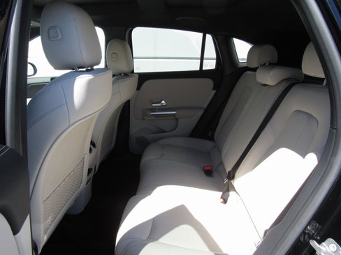 Certified 2025 Mercedes-Benz GLA 250 4MATIC image 16