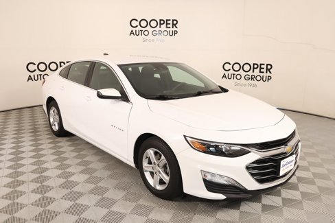 Used 2020 Chevrolet Malibu LS w/ Driver Confidence Package II image 1