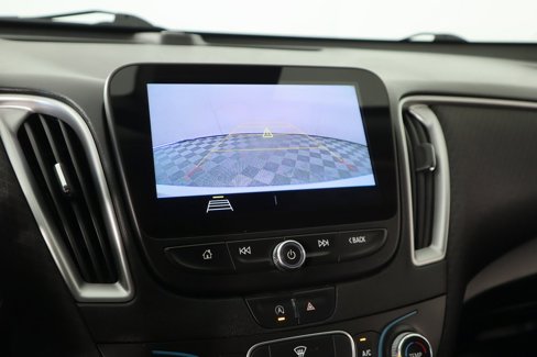Used 2020 Chevrolet Malibu LS w/ Driver Confidence Package II image 6