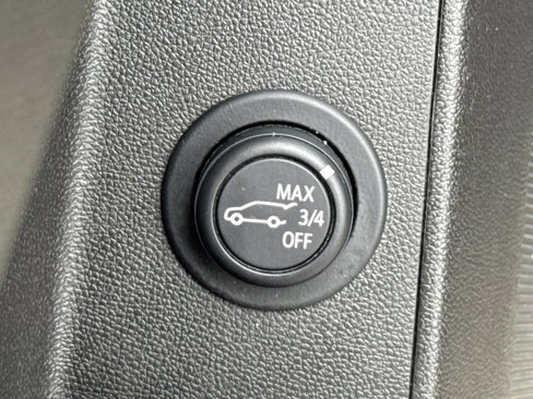 Used 2024 Chevrolet Equinox LT image 16