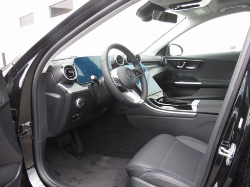 New 2025 Mercedes-Benz C 300 4MATIC Sedan image 10