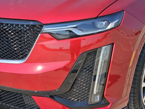 New 2025 Cadillac XT6 Sport w/ Technology Package image 8