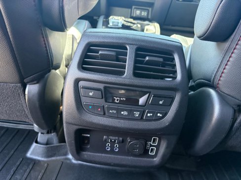 Used 2020 Honda Pilot Black Edition image 33