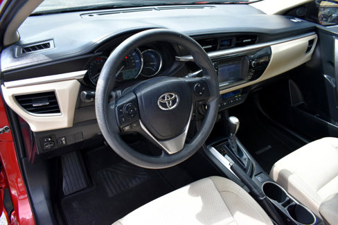 Used 2015 Toyota Corolla LE image 10