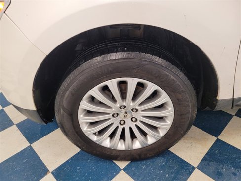 Used 2012 Lincoln MKX FWD w/ Wood Pkg image 26