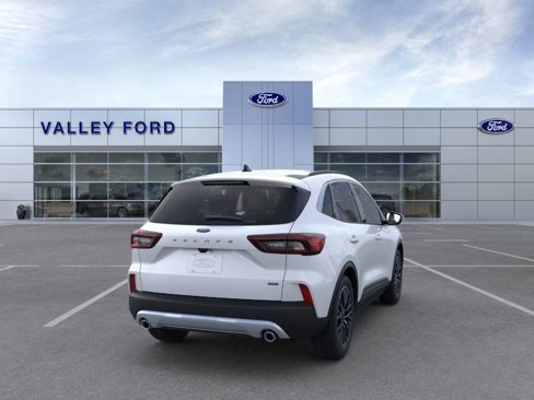 New 2025 Ford Escape SE image 8