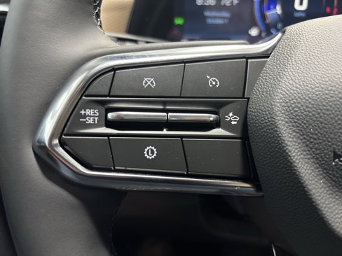 New 2026 Chevrolet Equinox ACTIV w/ Safety and Technology Package image 15