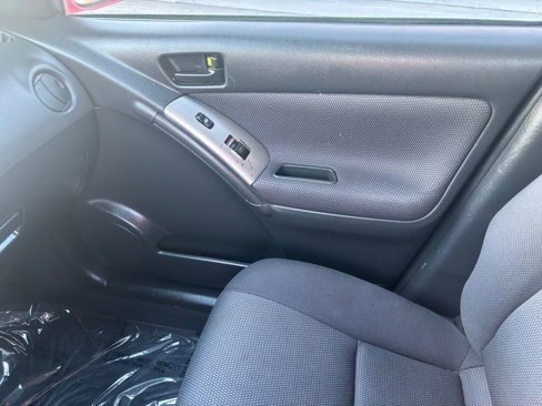 Used 2005 Pontiac Vibe w/ Power Group Value Package image 20