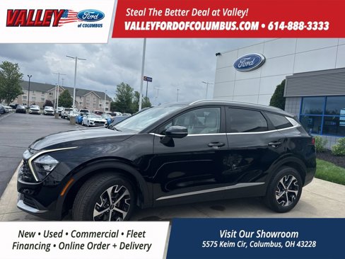 Used 2023 Kia Sportage EX image 3