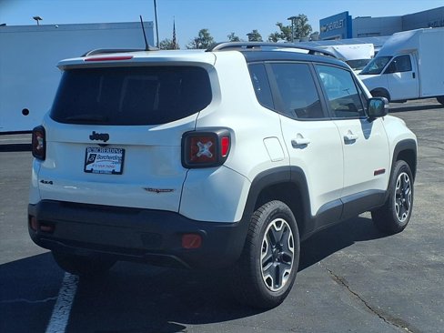 Used 2016 Jeep Renegade Trailhawk image 7