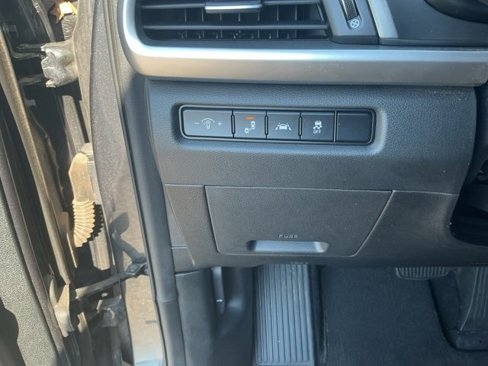 Used 2020 Kia Telluride LX image 18