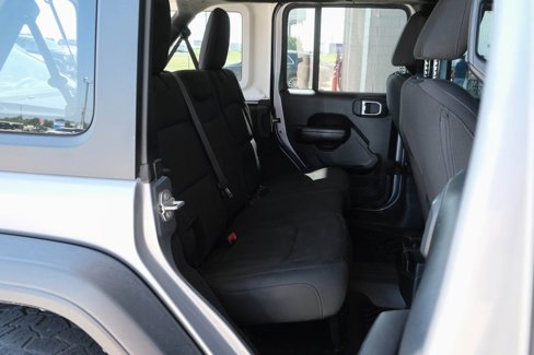 Used 2018 Jeep Wrangler Unlimited Sport S image 25