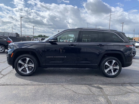 Used 2023 Jeep Grand Cherokee Limited image 7