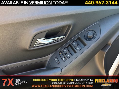 Certified 2022 Chevrolet Trax LT w/ LT Convenience Package image 10