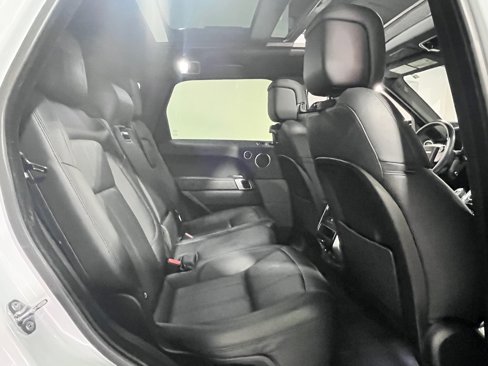 Used 2020 Land Rover Range Rover Sport HSE image 51