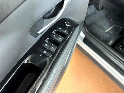 Used 2023 Hyundai Tucson Limited image 18