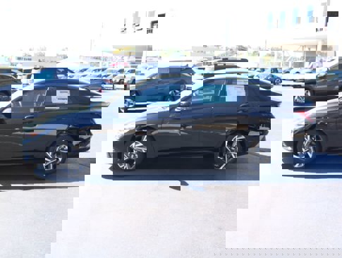 New 2025 Hyundai Elantra Sport image 5