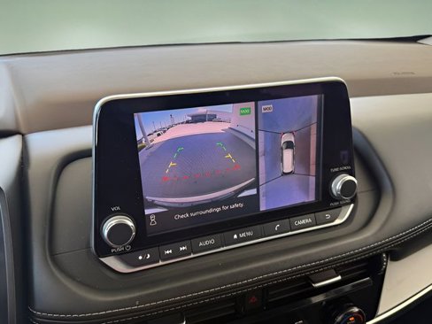 Used 2021 Nissan Rogue SV image 38