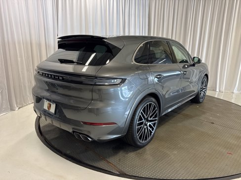 New 2025 Porsche Cayenne Turbo image 37