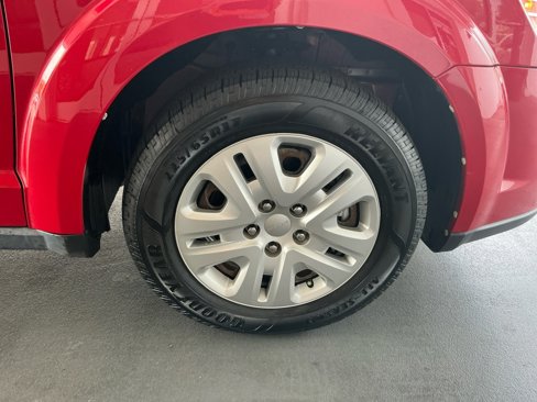 Used 2019 Dodge Journey SE image 31