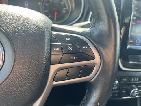 Certified 2019 Jeep Cherokee Limited image 23