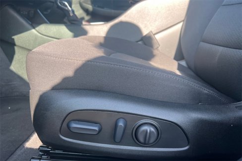 Used 2025 Chevrolet Malibu RS image 17